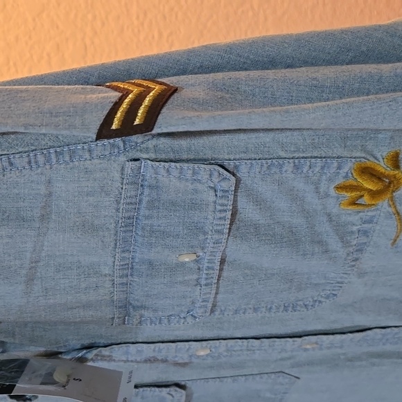 Ralph Lauren Women's Chambray Light Blue Denim Shirt Size S NWT - Picture 7 of 7